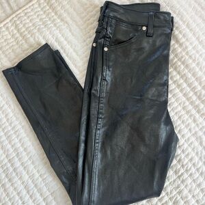 Wrangler Women's Black Straight Leg Jeans